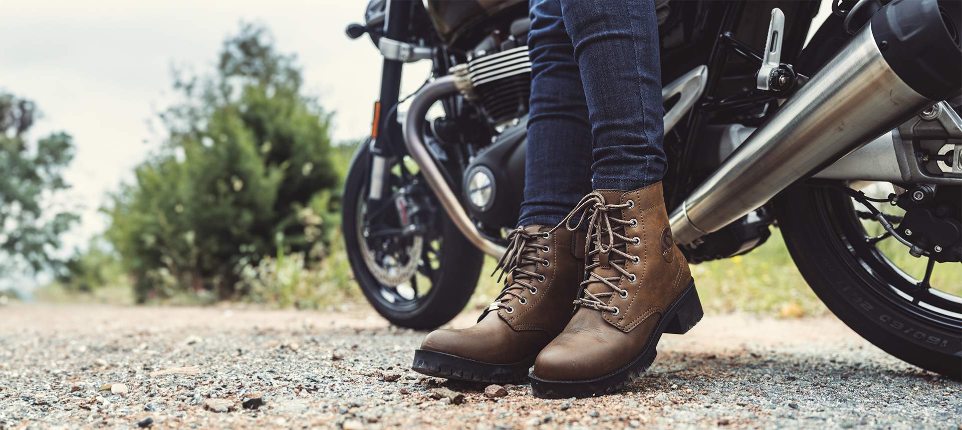 globe dover boots