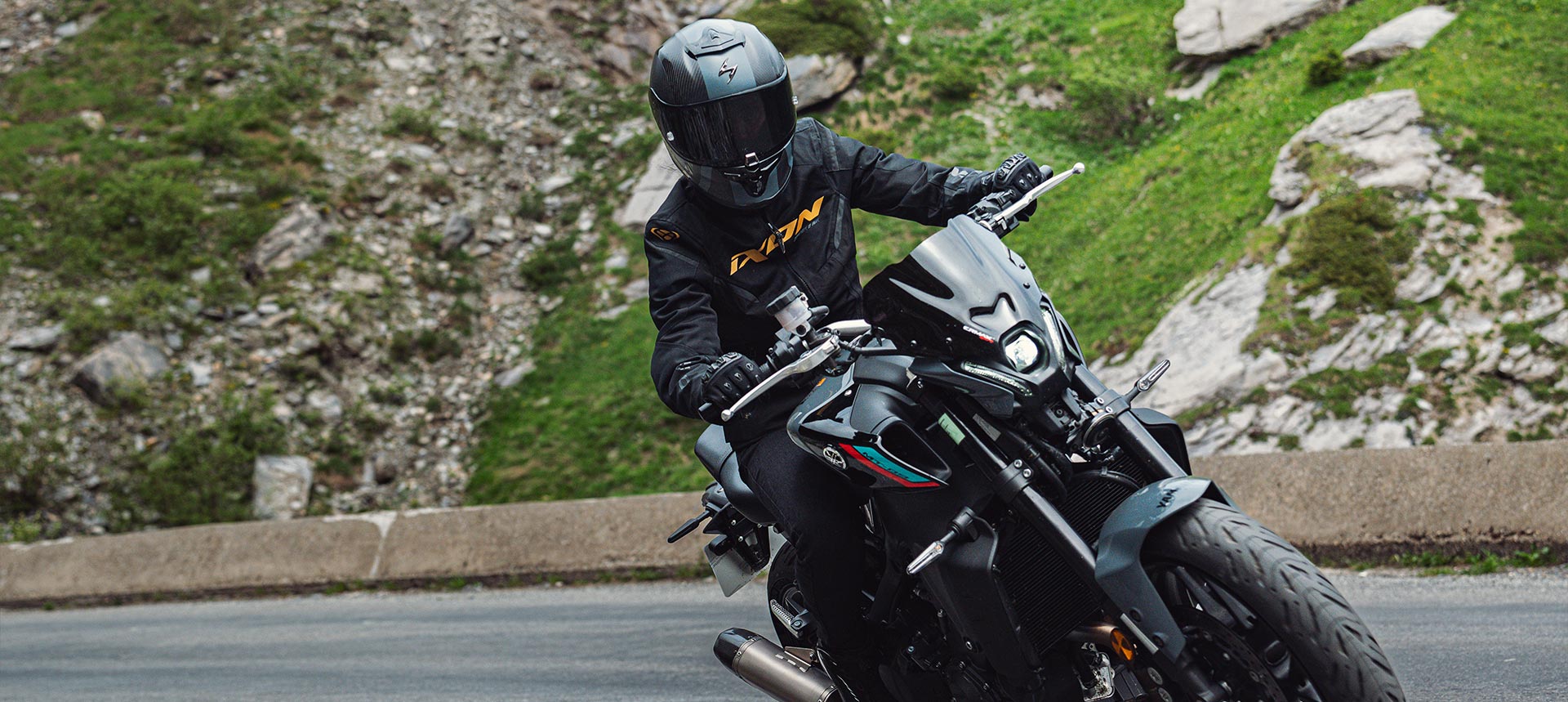 STRIKER 2 AIR WP L Ladies - for motorcyclists | Ixon