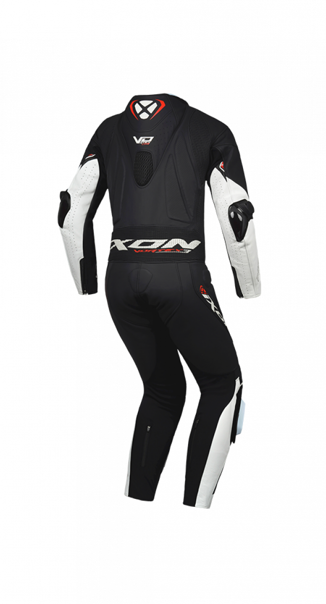 102202003_VORTEX3LADY_1015